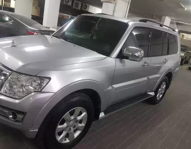 استفاده شده Mitsubishi Pajero برای فروش که در دوحه #5301 - 1  image 